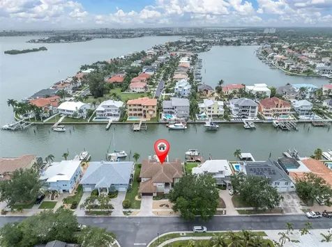 2853 Seabreeze Drive S Gulfport FL 33707