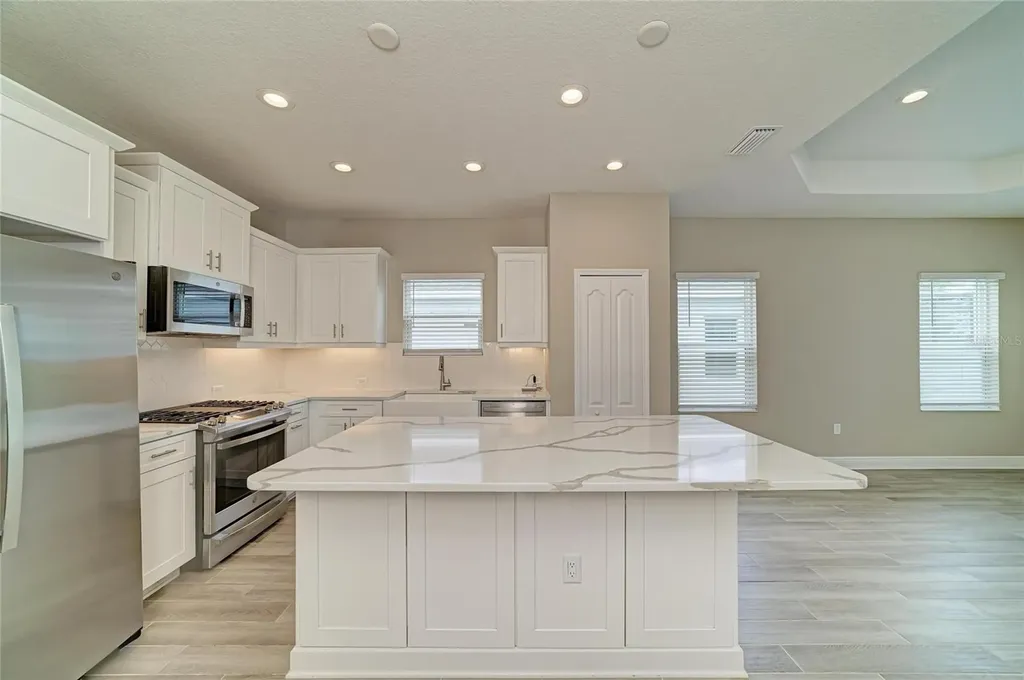 4739 Willow Bend Avenue Parrish FL 34219