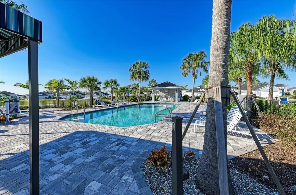 4739 Willow Bend Avenue Parrish FL 34219