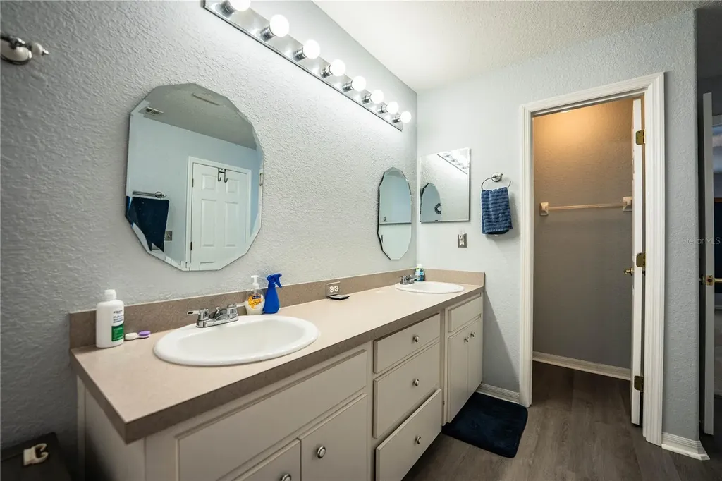 8010 Ashley Pointe Drive Lakeland FL 33810