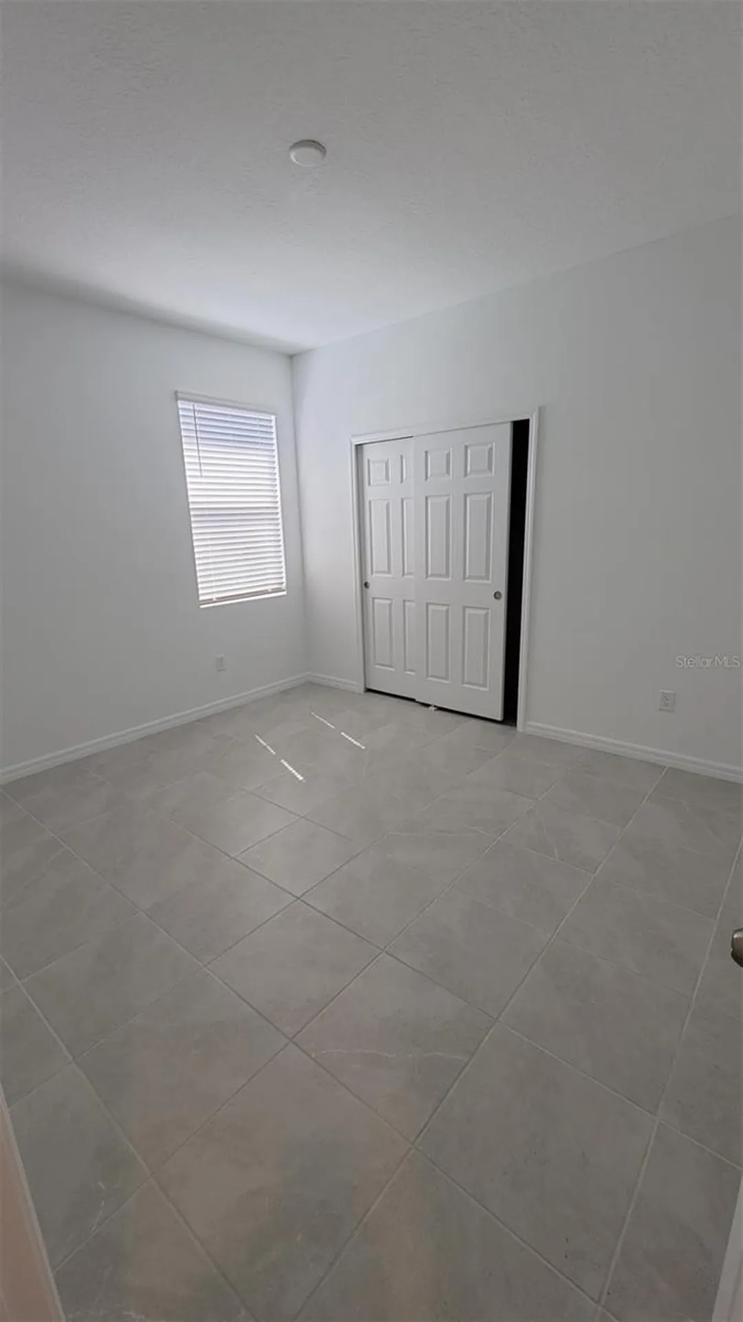 2492 Blowing Breeze Avenue Kissimmee FL 34744
