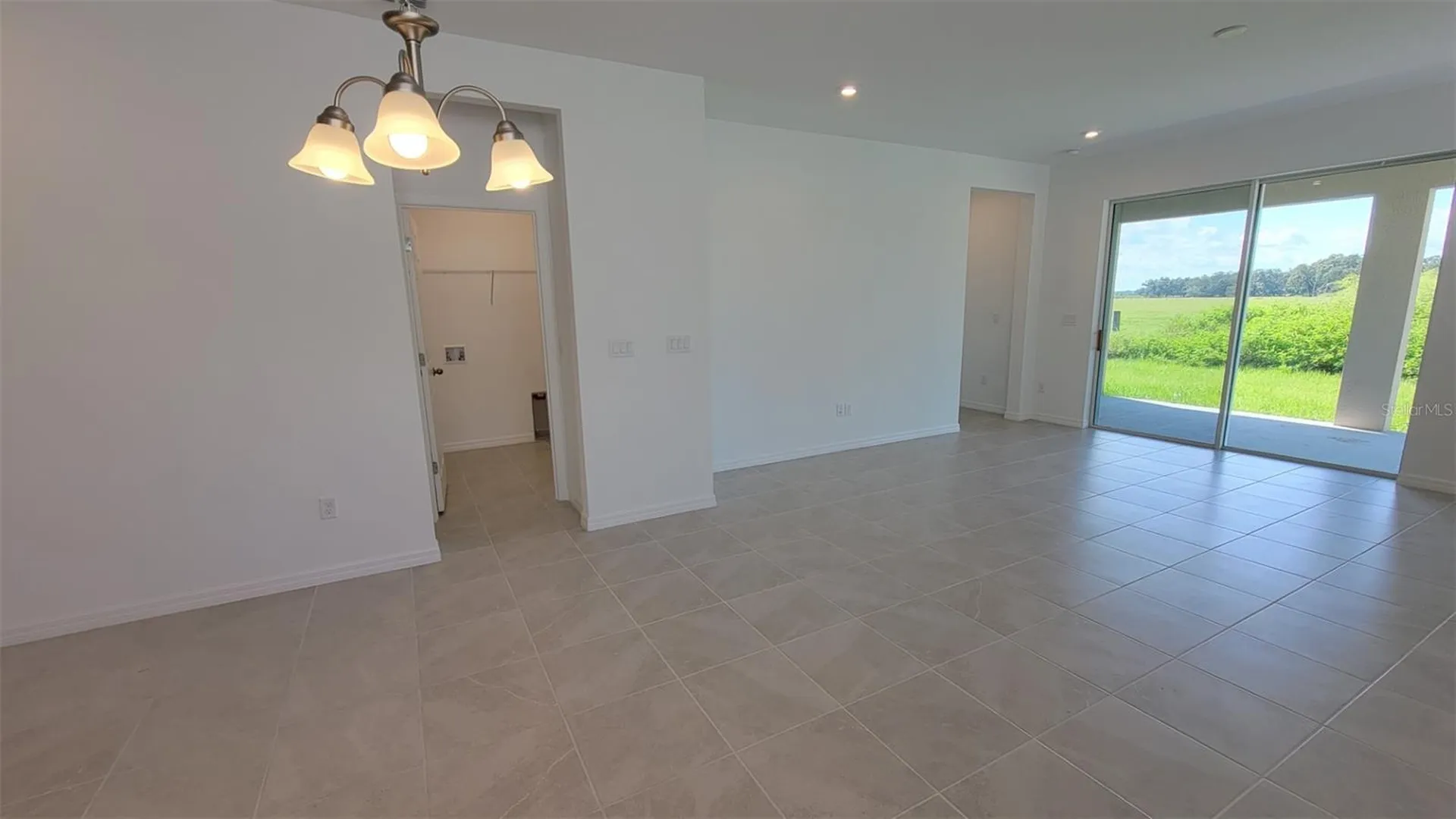 2492 Blowing Breeze Avenue Kissimmee FL 34744