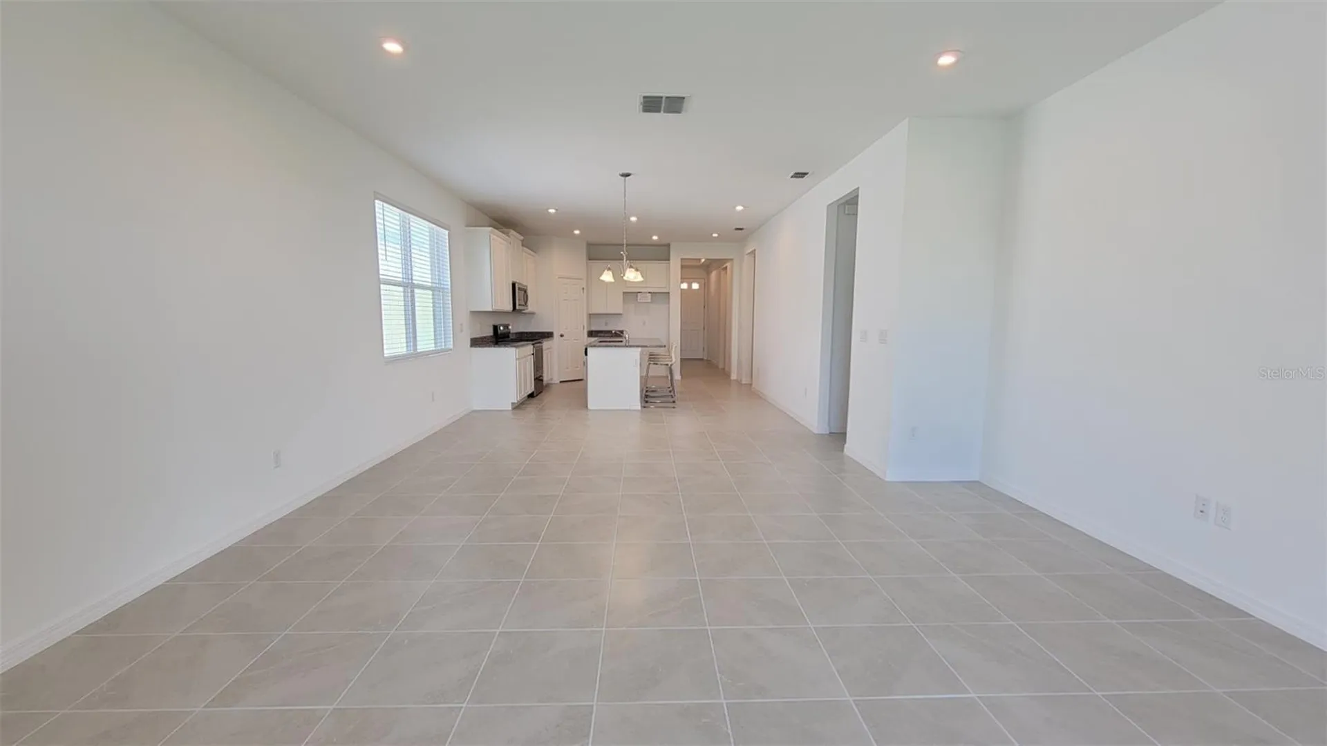 2492 Blowing Breeze Avenue Kissimmee FL 34744