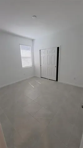 2492 Blowing Breeze Avenue Kissimmee FL 34744