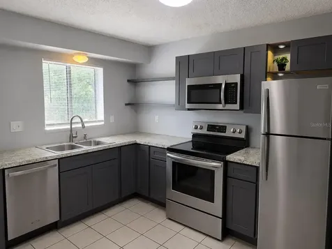2526 S Oak Avenue Sanford FL 32773