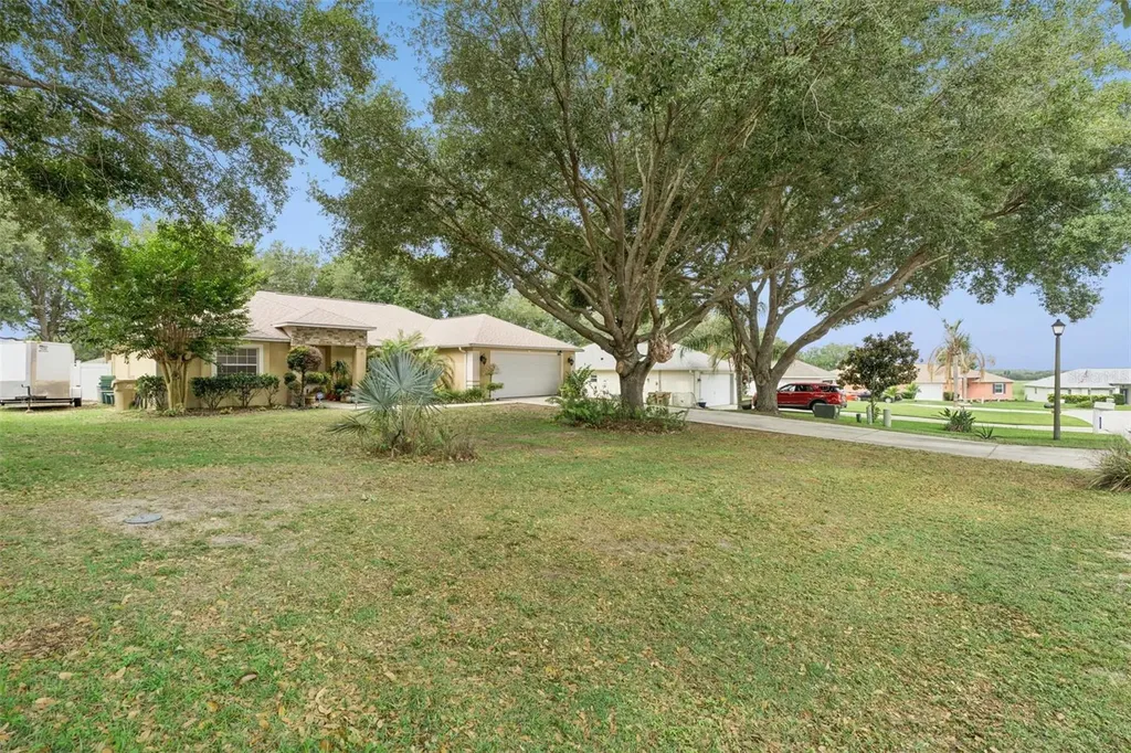 10418 Vista Pines Loop Clermont FL 34711