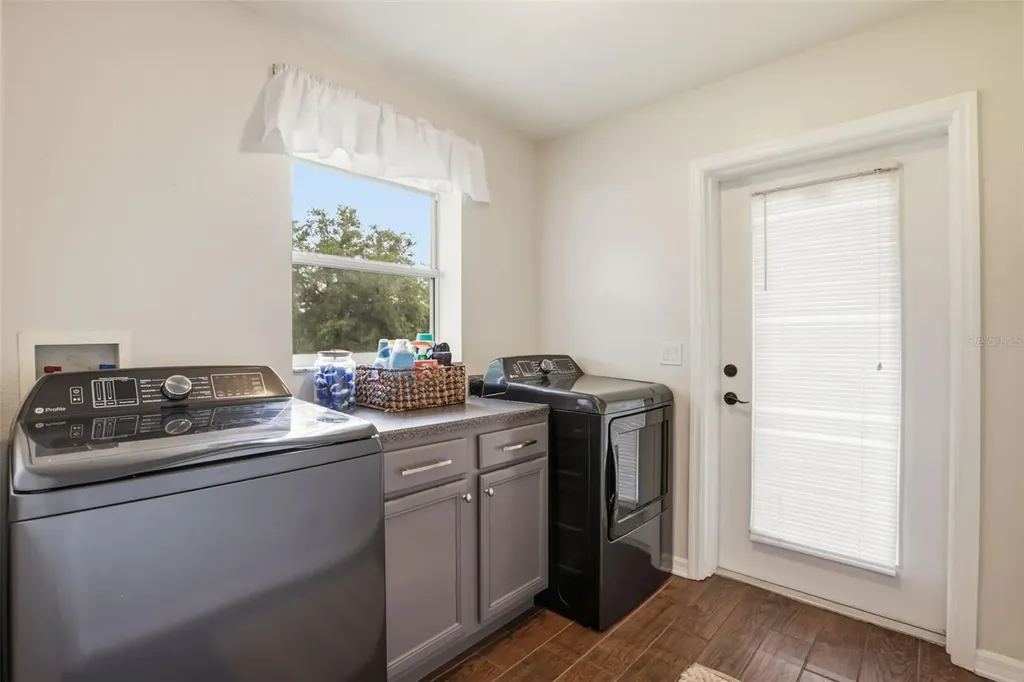 24023 Weldon Drive Eustis FL 32736