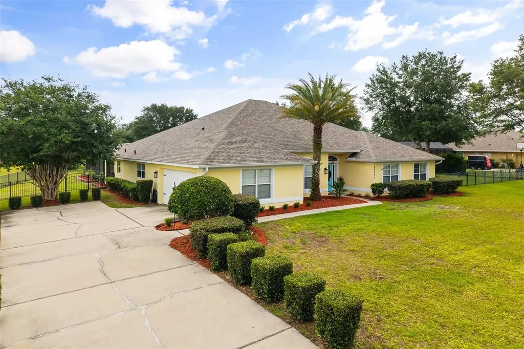 24023 Weldon Drive Eustis FL 32736