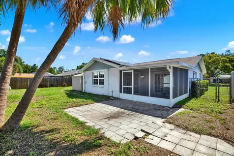 10898 119th Street N Largo FL 33778