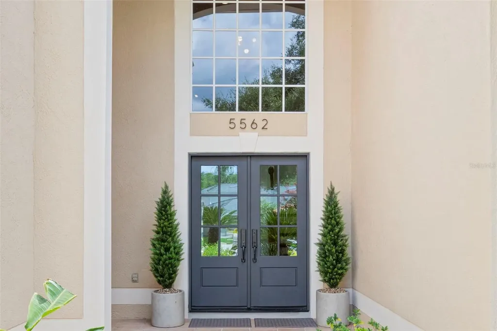 5562 Avenue Du Soleil Lutz FL 33558