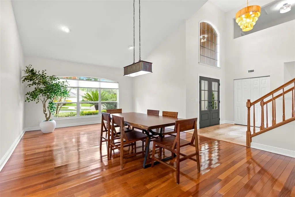 5562 Avenue Du Soleil Lutz FL 33558