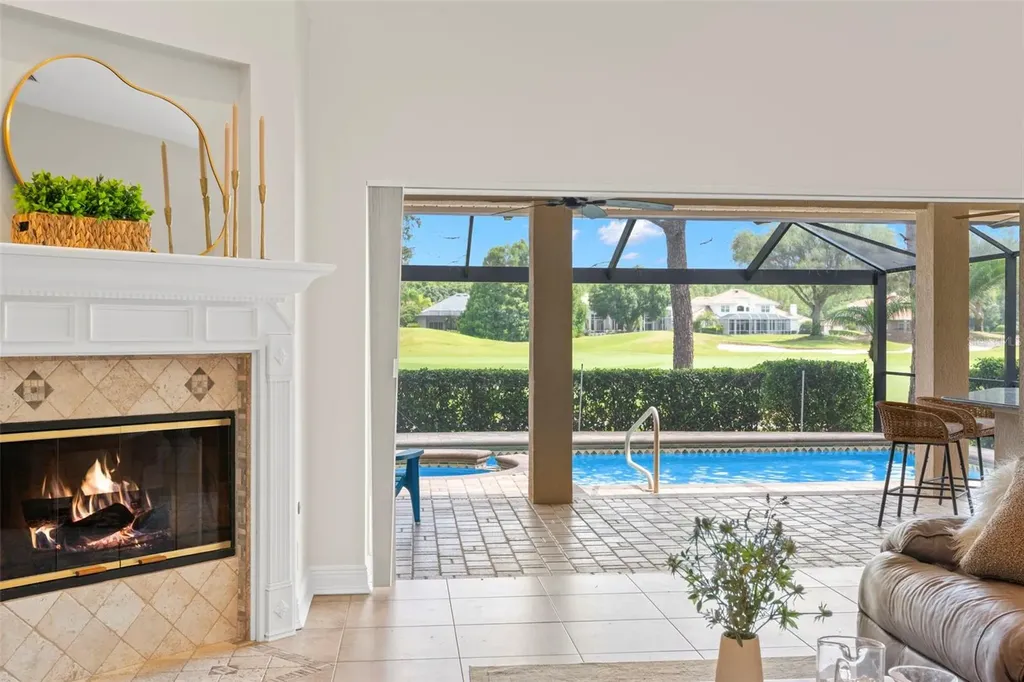 5562 Avenue Du Soleil Lutz FL 33558