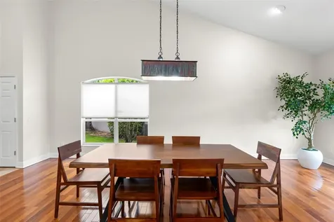 5562 Avenue Du Soleil Lutz FL 33558