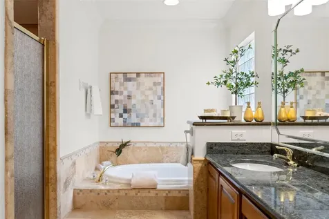 5562 Avenue Du Soleil Lutz FL 33558