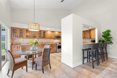 5562 Avenue Du Soleil Lutz FL 33558