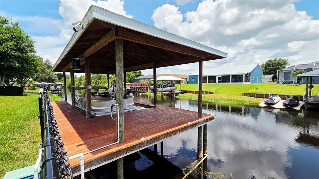 135 Citrus Road NE Lake Placid FL 33852