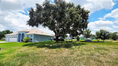 135 Citrus Road NE Lake Placid FL 33852
