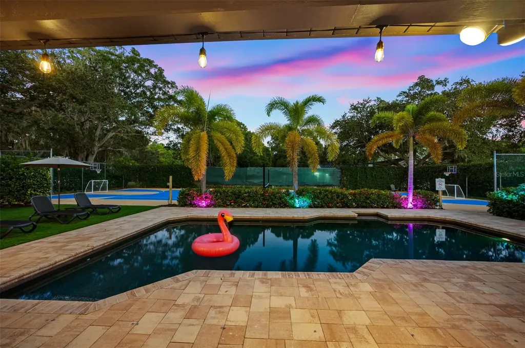 7259 131st Street Seminole FL 33776
