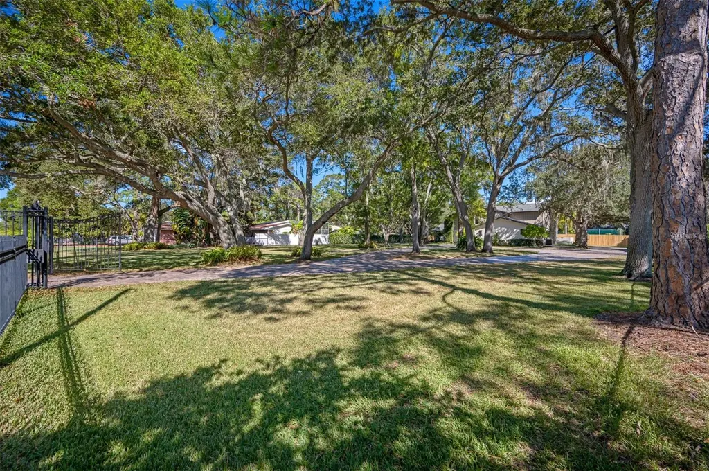 7259 131st Street Seminole FL 33776