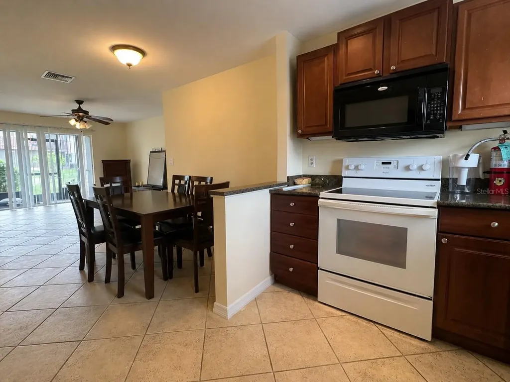 2702 Hidden Lake Drive S Sarasota FL 34237