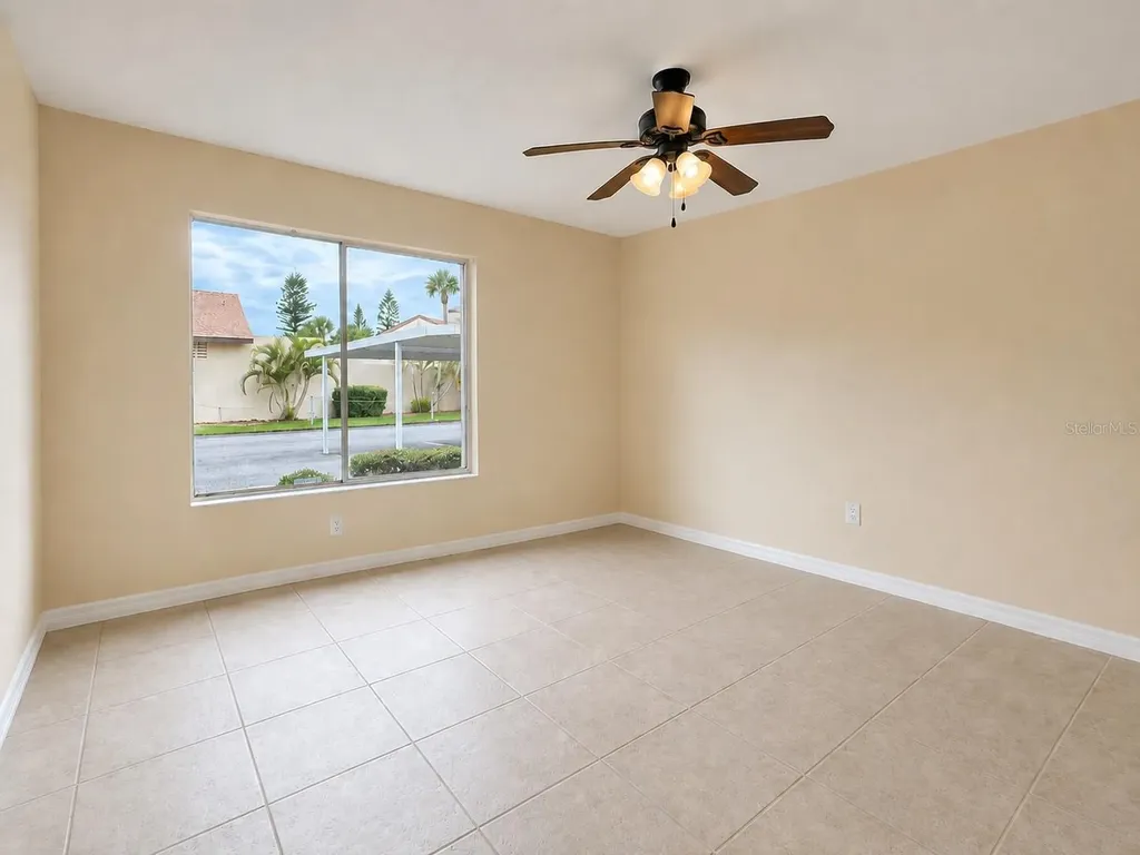 2702 Hidden Lake Drive S Sarasota FL 34237