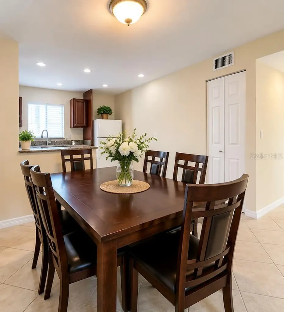 2702 Hidden Lake Drive S Sarasota FL 34237
