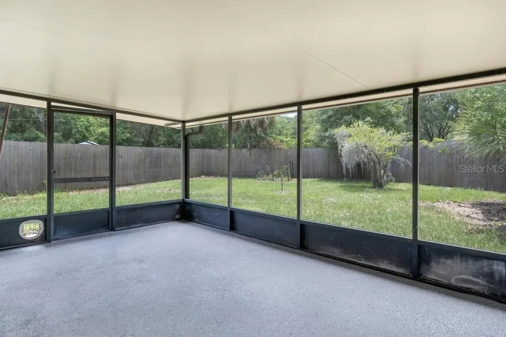 6109 W 1st Manor Palatka FL 32177