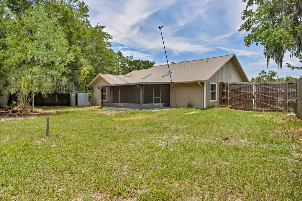 6109 W 1st Manor Palatka FL 32177