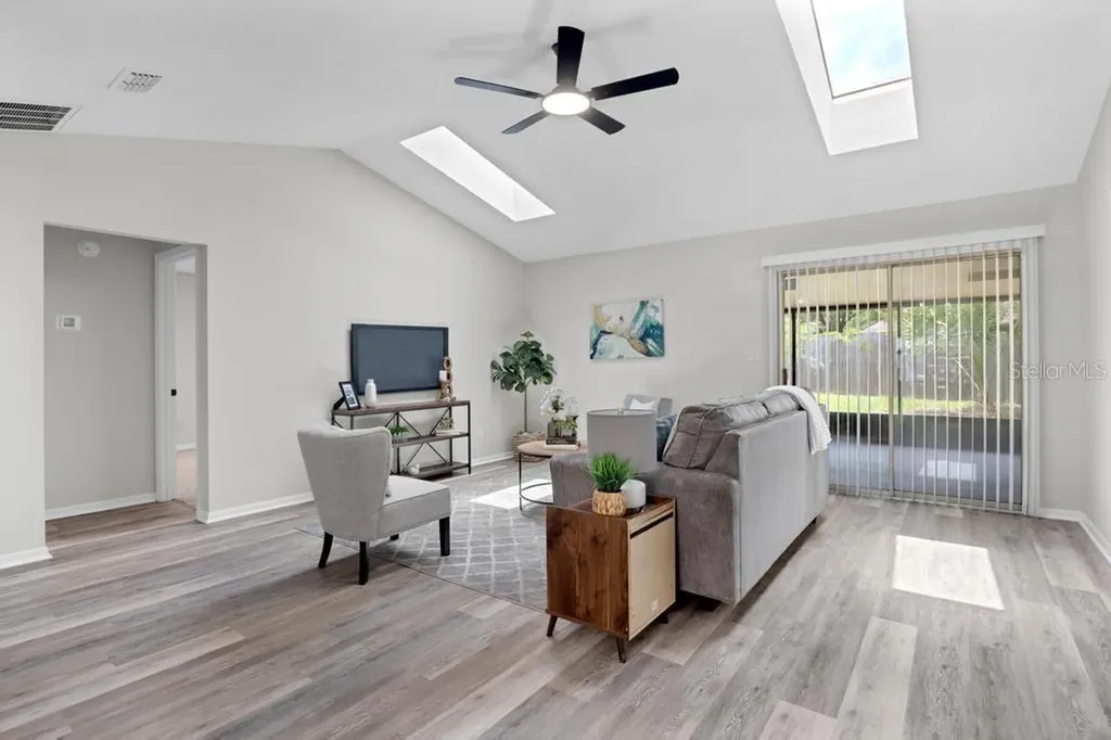 6109 W 1st Manor Palatka FL 32177