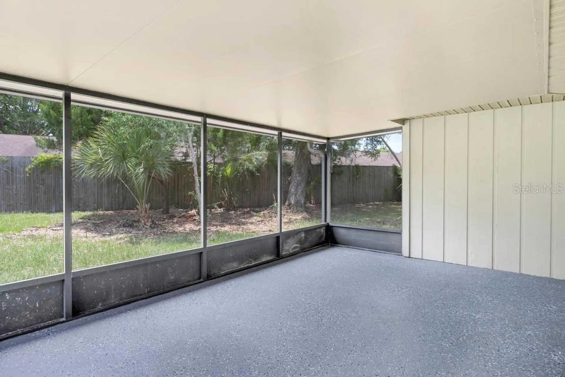 6109 W 1st Manor Palatka FL 32177