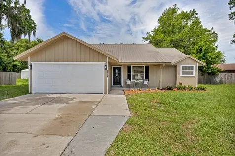 6109 W 1st Manor Palatka FL 32177