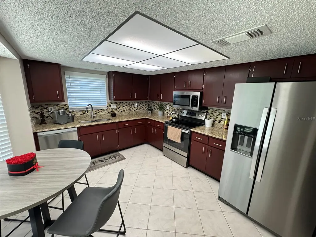 7800 Fairlawn Drive Hudson FL 34667