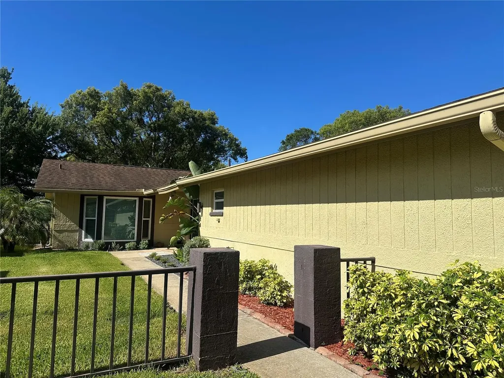 7800 Fairlawn Drive Hudson FL 34667