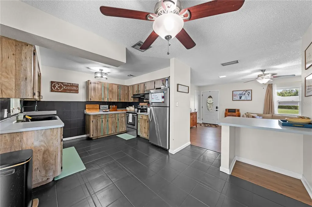 463 Chestnut Court Deltona FL 32725