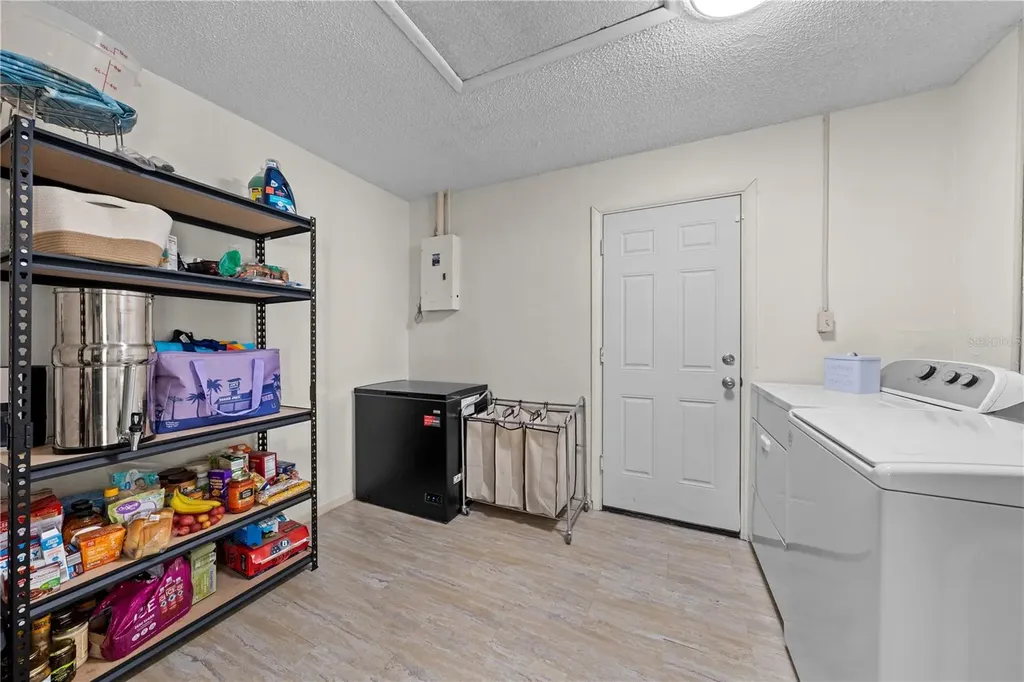 463 Chestnut Court Deltona FL 32725