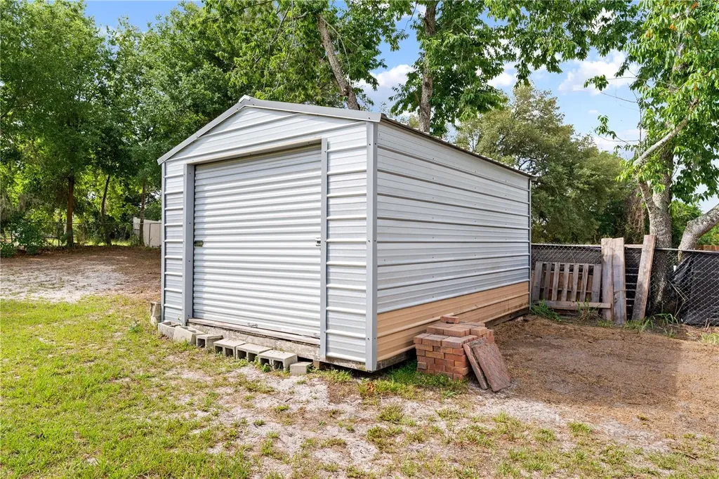 463 Chestnut Court Deltona FL 32725