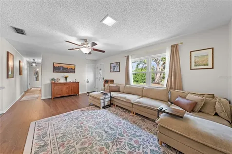 463 Chestnut Court Deltona FL 32725