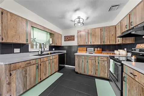 463 Chestnut Court Deltona FL 32725