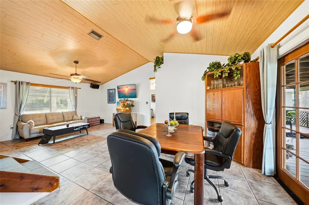 2631 Fiesta Drive Venice FL 34293