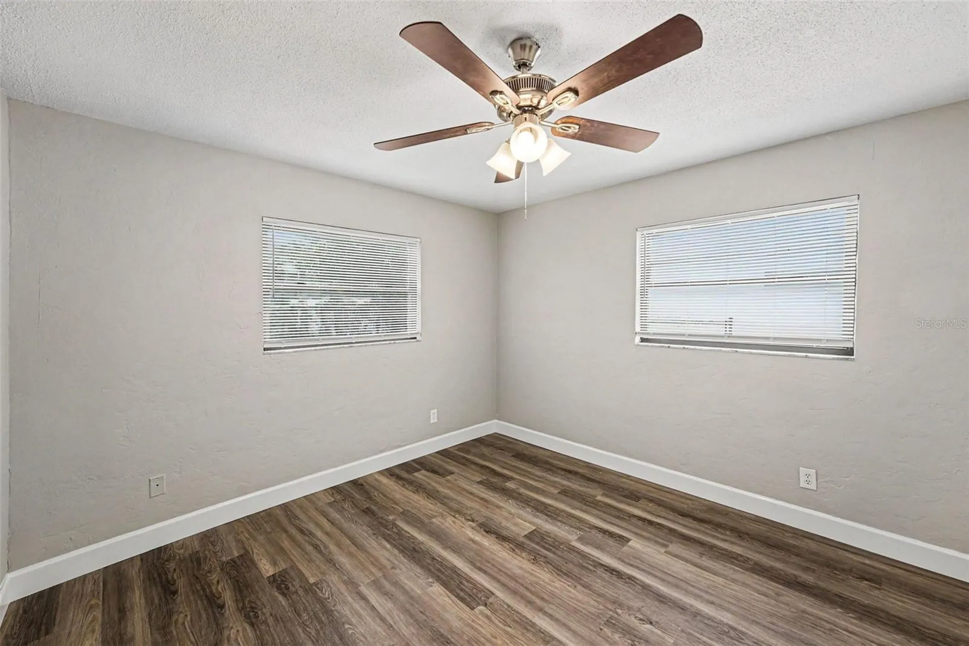 4041 53rd Avenue N St Petersburg FL 33714