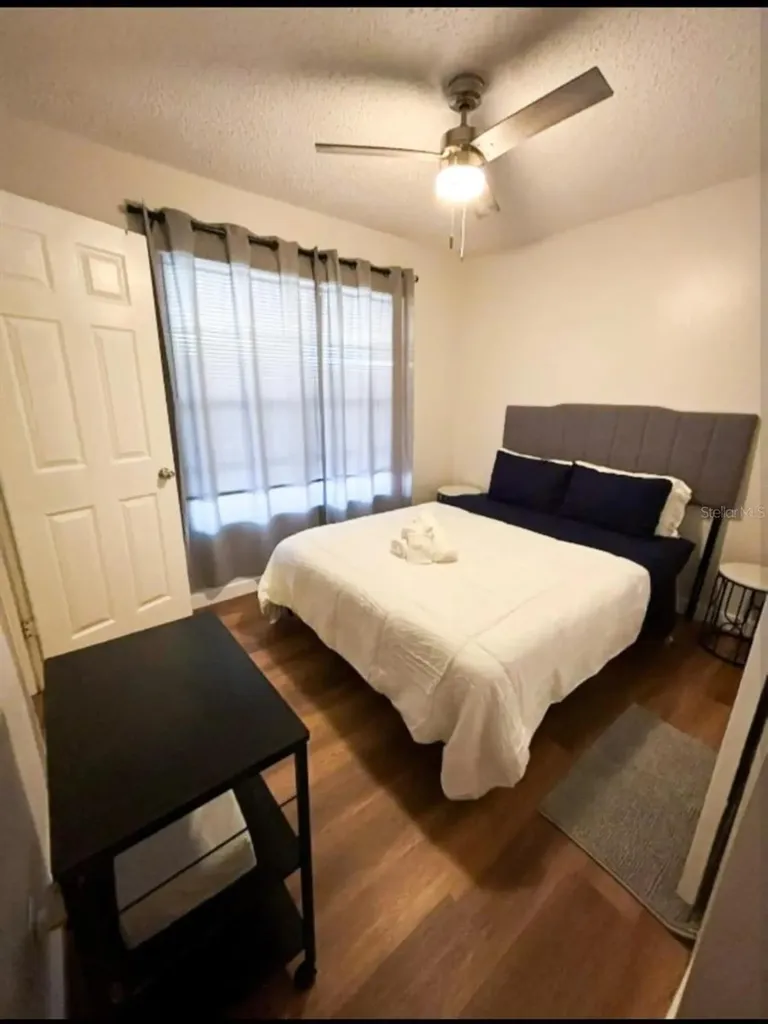 2015 Oakwood Avenue Tampa FL 33605