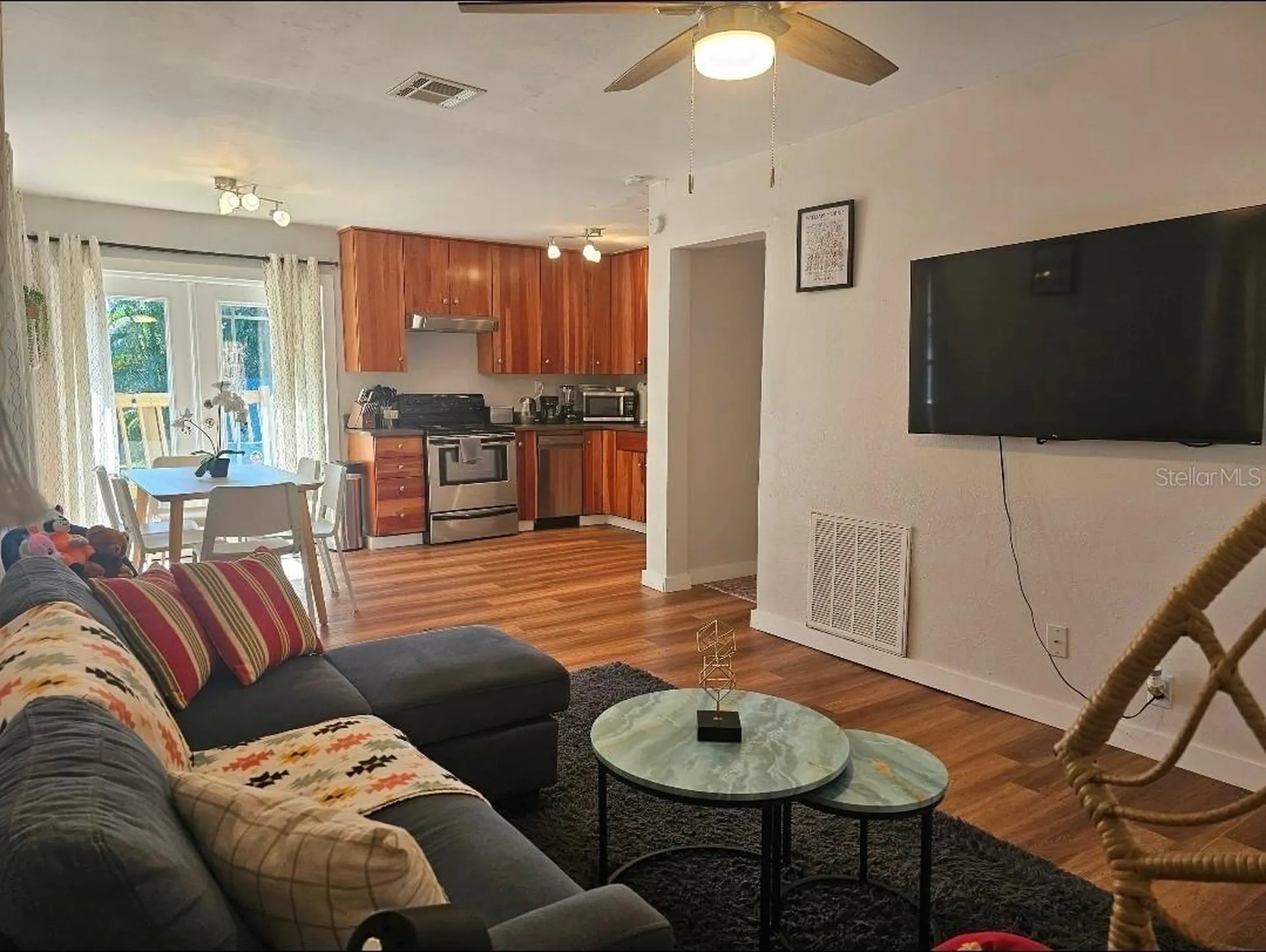 2015 Oakwood Avenue Tampa FL 33605