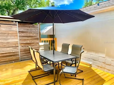 2015 Oakwood Avenue Tampa FL 33605