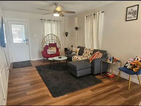 2015 Oakwood Avenue Tampa FL 33605