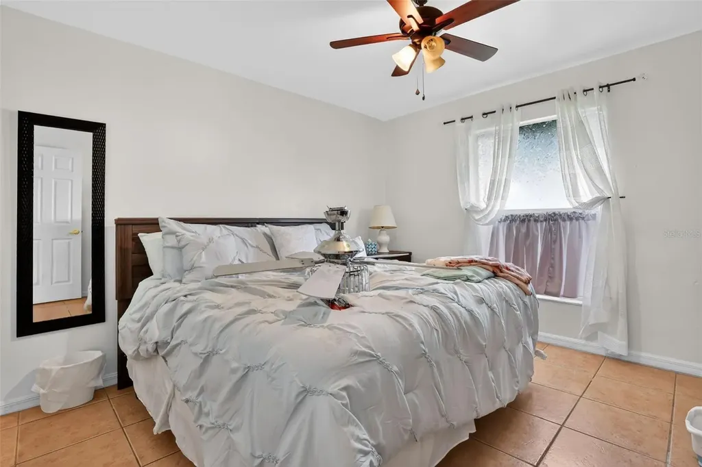 4105 NE 20th Place Cape Coral FL 33909