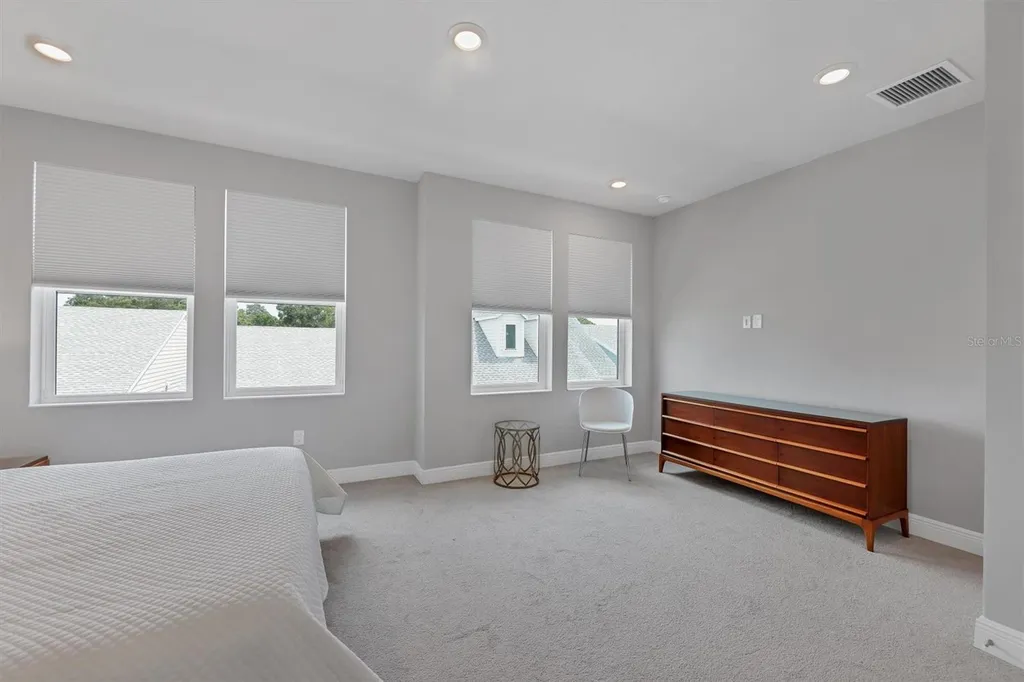 2329 Lindstrom Street Sarasota FL 34236