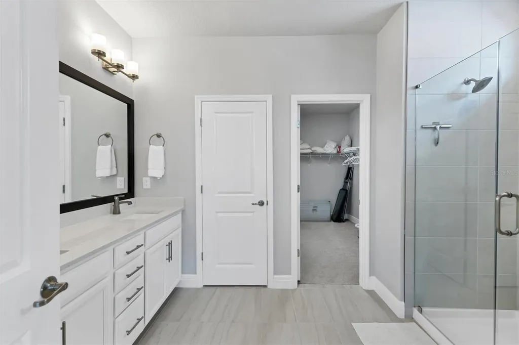 2329 Lindstrom Street Sarasota FL 34236