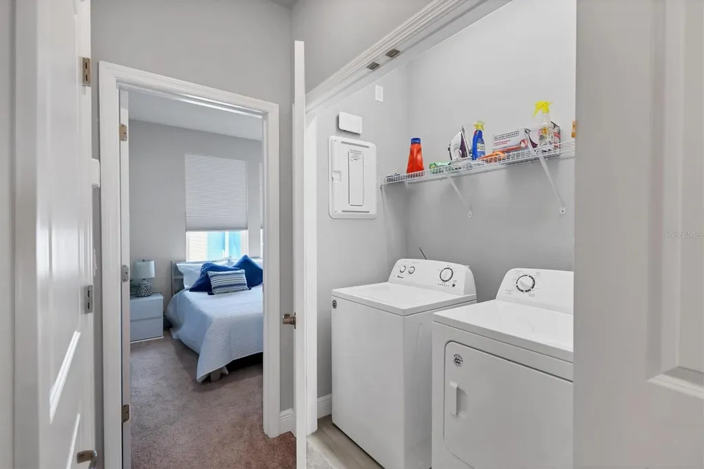 2329 Lindstrom Street Sarasota FL 34236