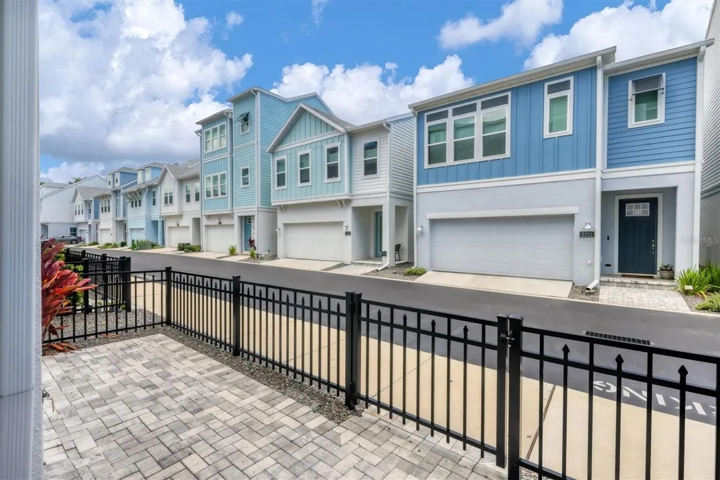 2329 Lindstrom Street Sarasota FL 34236