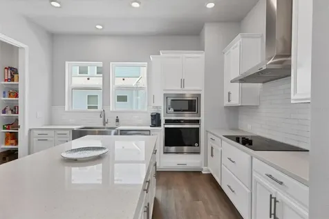 2329 Lindstrom Street Sarasota FL 34236
